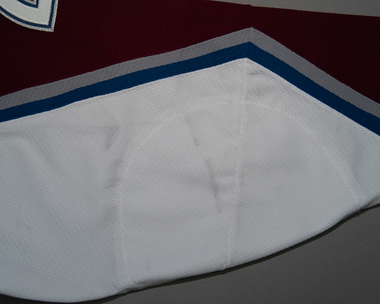 Peter Forsberg Colorado Avalanche game worn jersey tagging Peter Forsberg Colorado Avalanche game worn jersey tagging