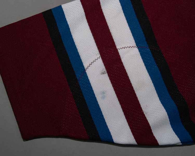 Dan Hinote Colorado Avalanche game worn jersey tagging Dan Hinote Colorado Avalanche game worn jersey tagging