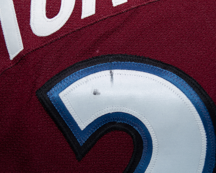Steve Konowalchuk Colorado Avalanche game worn jersey tagging Steve Konowalchuk Colorado Avalanche game worn jersey tagging