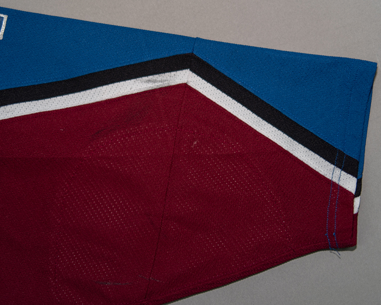 Ian Laperriere Colorado Avalanche game worn jersey tagging Ian Laperriere Colorado Avalanche game worn jersey tagging