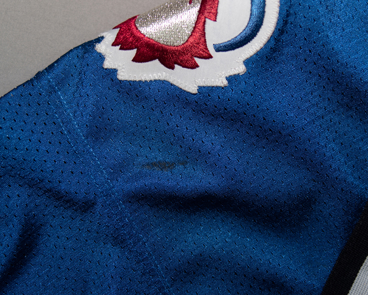 Joe Sakic Colorado Avalanche game worn jersey tagging Joe Sakic Colorado Avalanche game worn jersey tagging